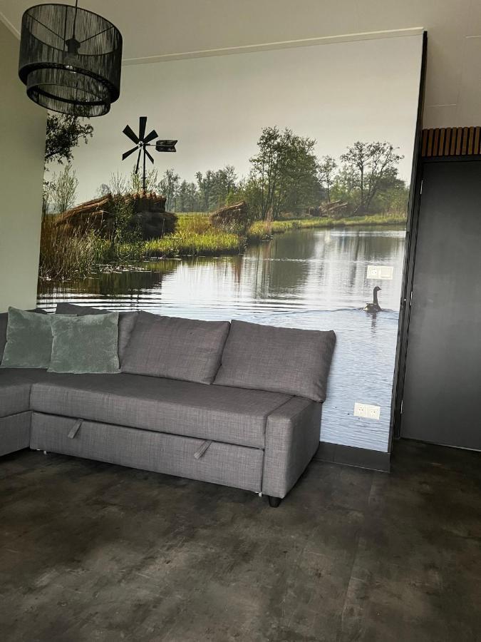 Camping Kleine Belterwijde, Wiede Lodge Met Uitzicht Over Het Water מראה חיצוני תמונה